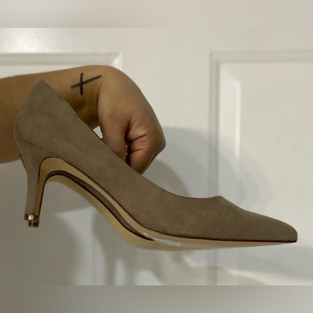 Nine West 2.5” Pumps Sz.8